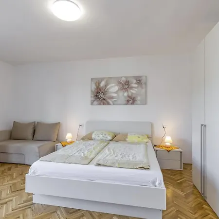 Apartamento 'silva6' Mit Wasserblick By Interhome