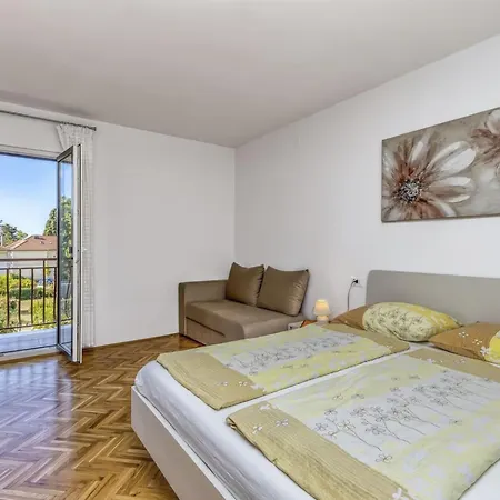 'silva6' Mit Wasserblick By Interhome *