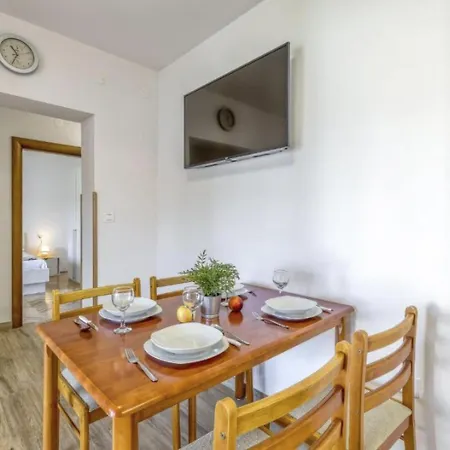 Apartamento 'silva6' Mit Wasserblick By Interhome Rovinj