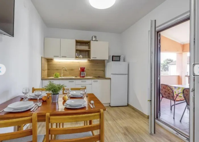 'silva6' Mit Wasserblick By Interhome 罗维尼
